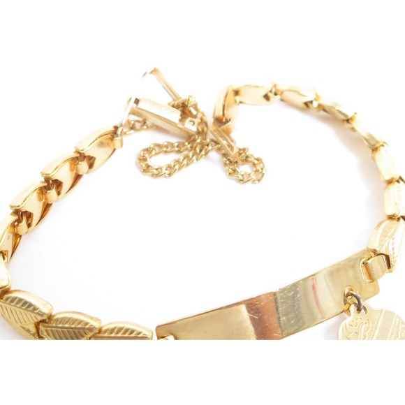 VINTAGE LEAF DESIGN BLANK MONOGRAM ID PLATE HEART CHARM BRACELET SIGND HONG KONG - Picture 2 of 4